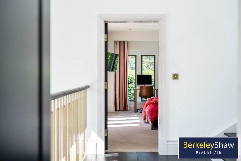 6f97488e--4B2C-A084-A94031AF06E4-41112-000005DA933