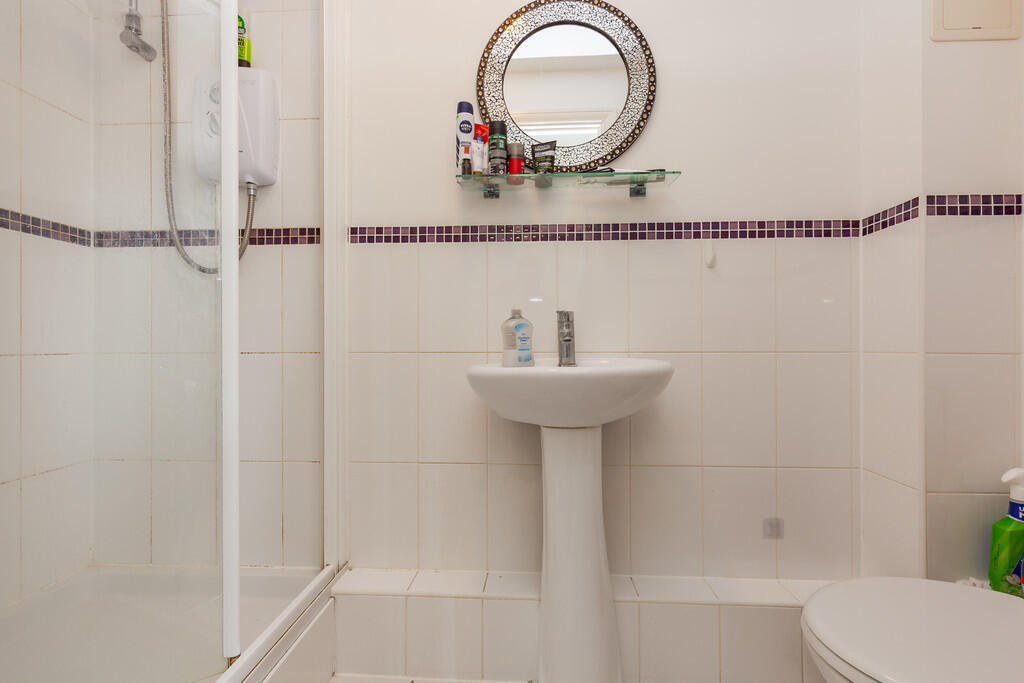 En-Suite Shower R...