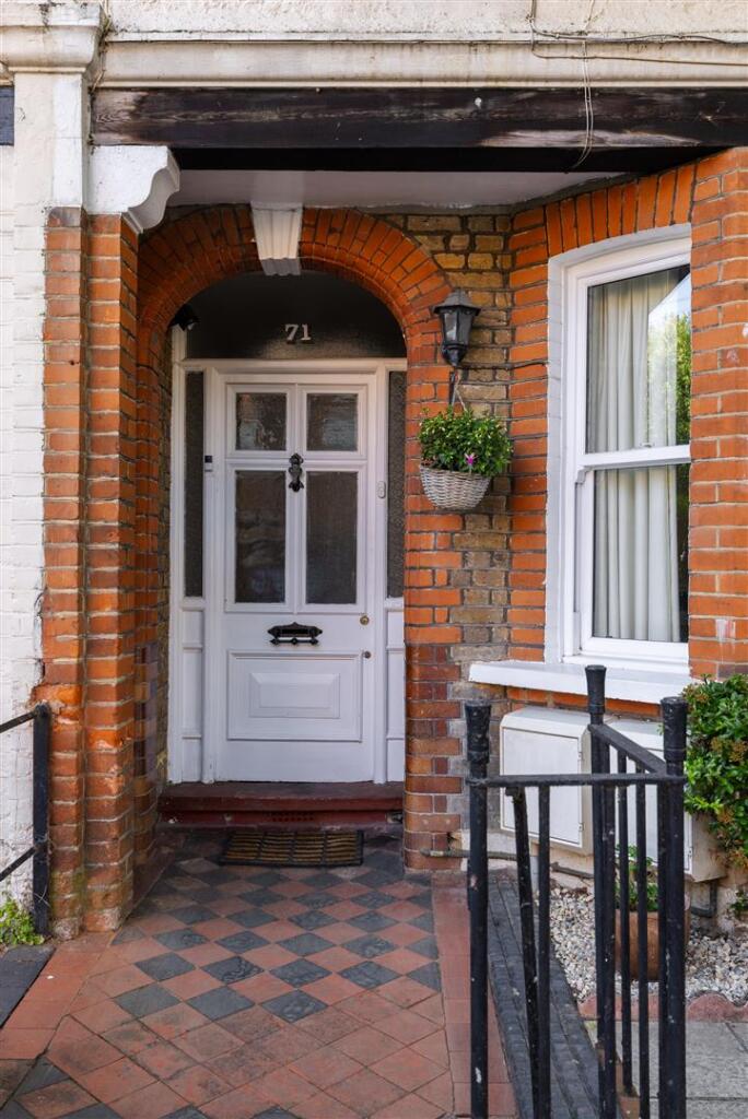 Carr Road, E17
