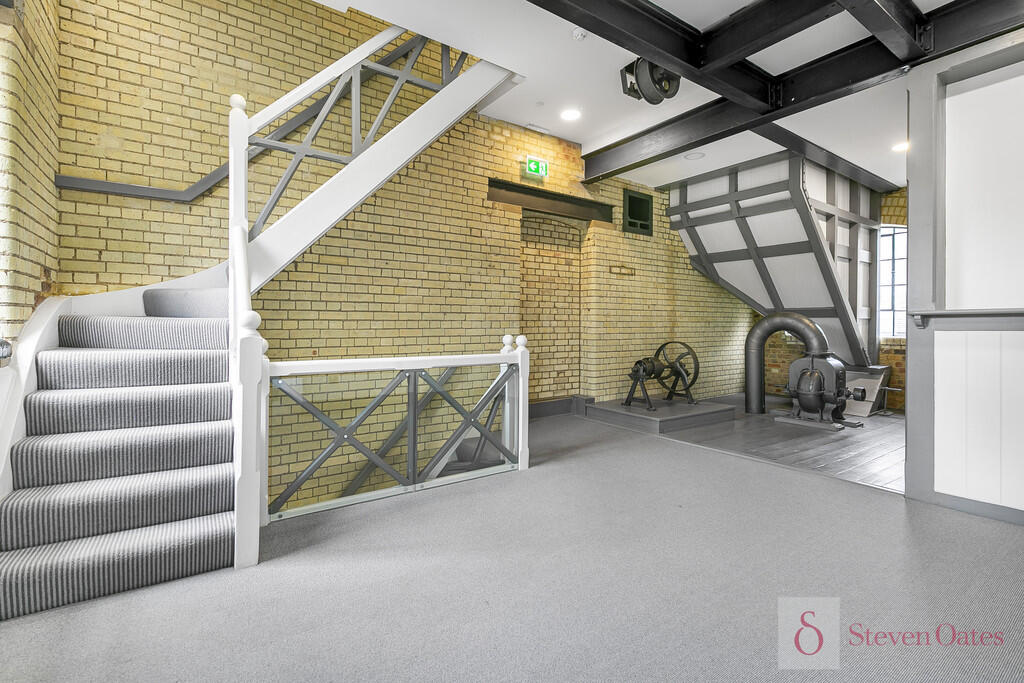 10_38213_watermar...