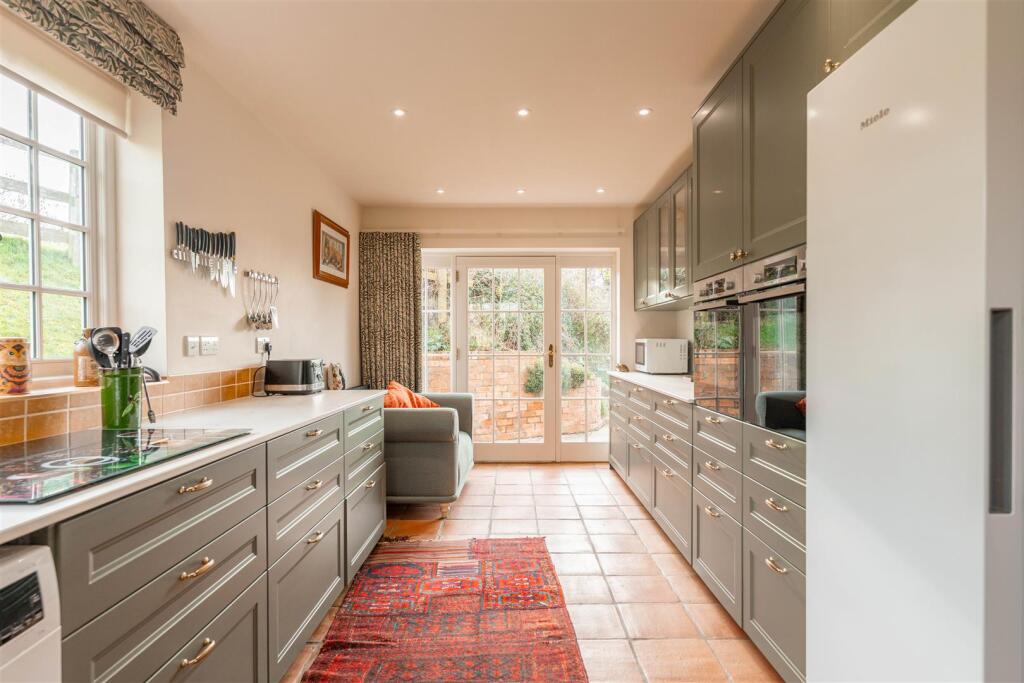 The Bothie - by Visually Rich 00287-HDR.jpg