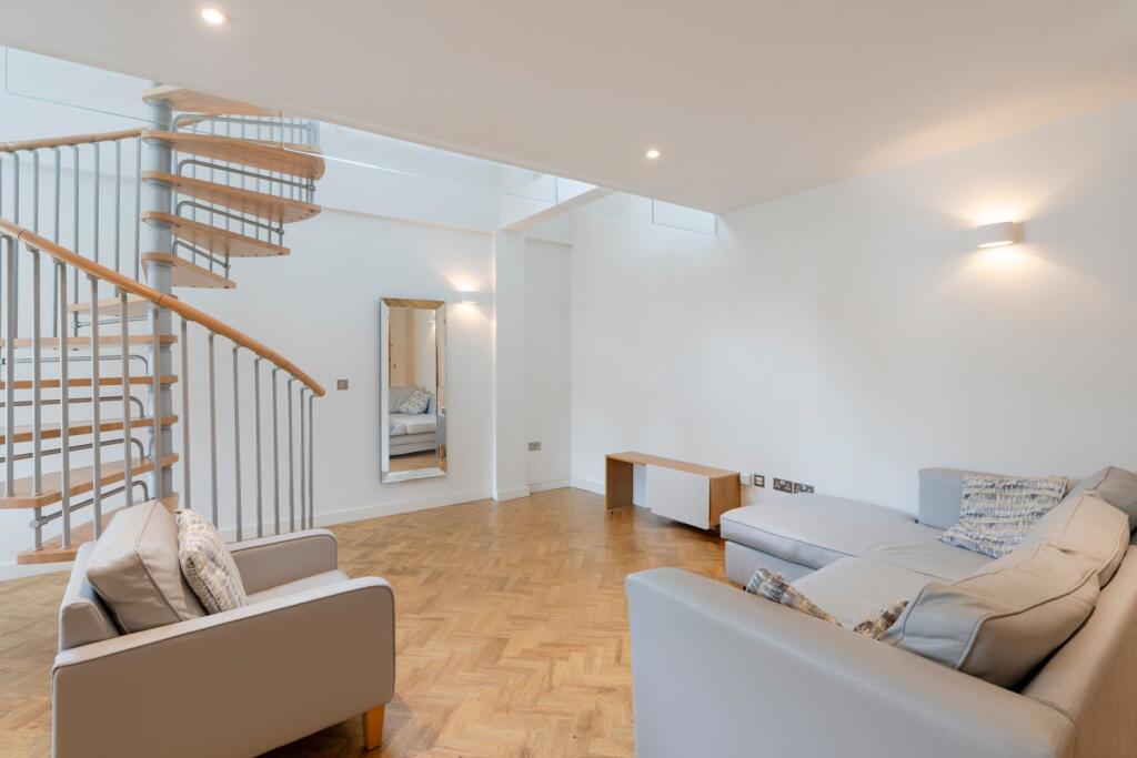 Flat 3, Charterford House-08519