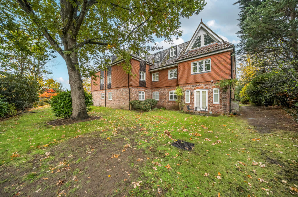 1374032-13-690233...