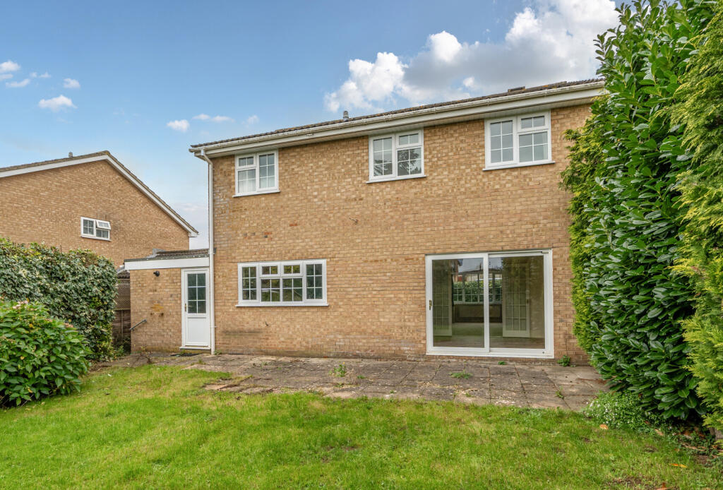 1372890-5-69035be...