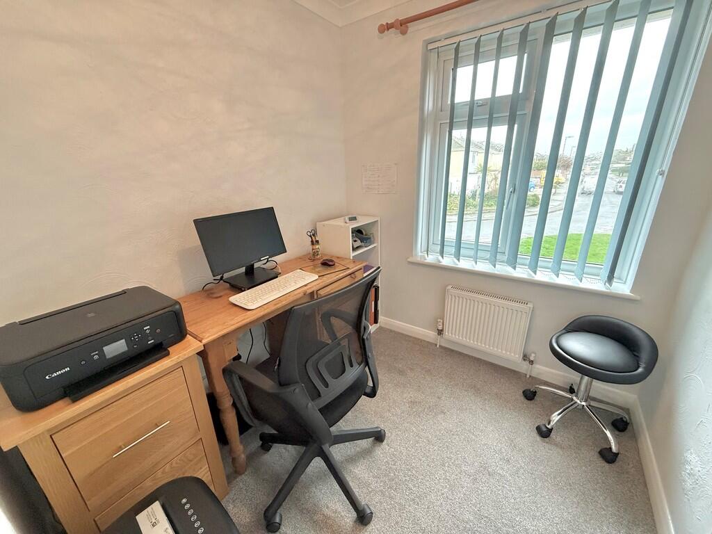 121 Mallon Dene B...