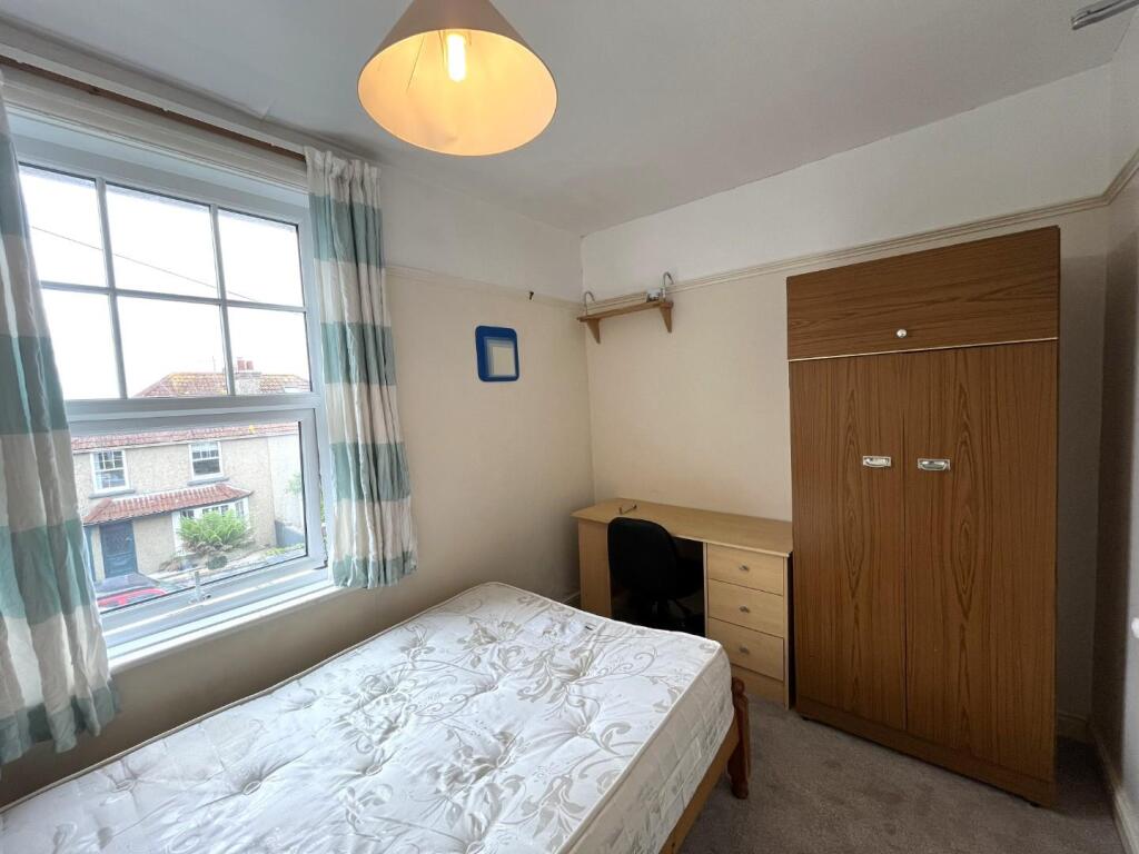 Bedroom 4 (2)