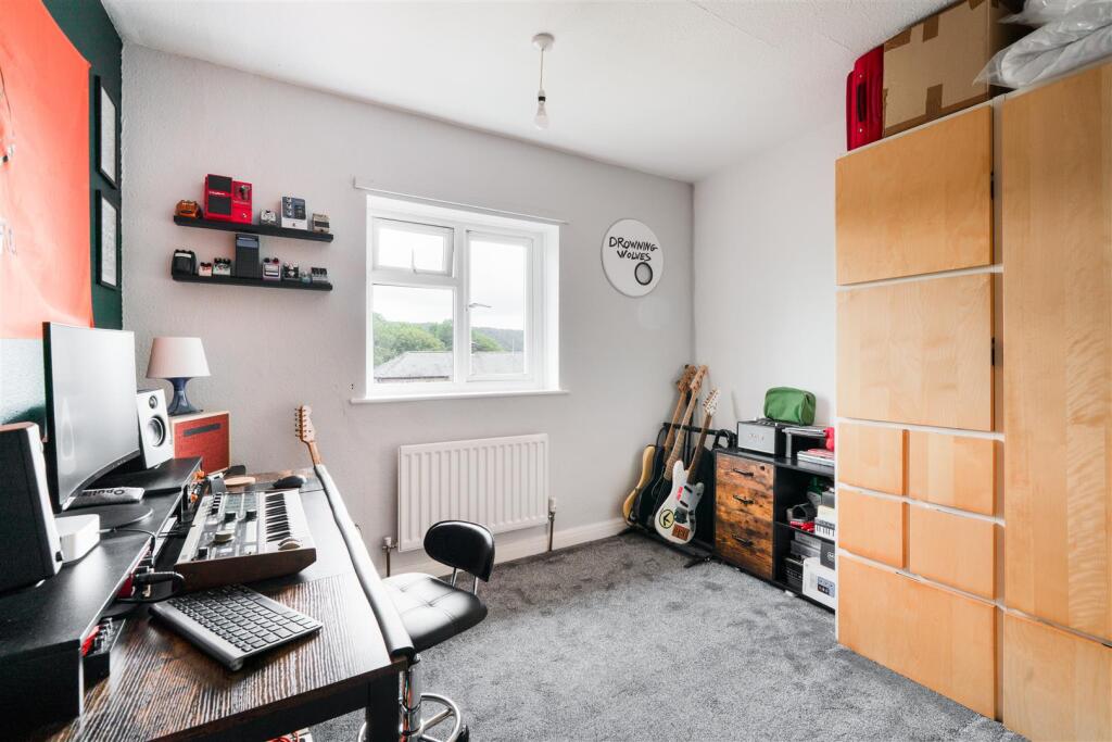 Bedroom2.jpg