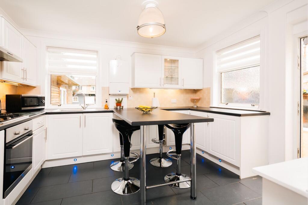 Kitchen/Dining