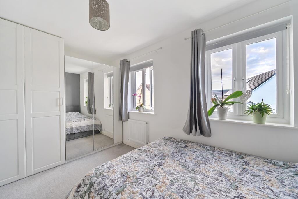 1376571-12-690cbb5654ad9-ARW-1