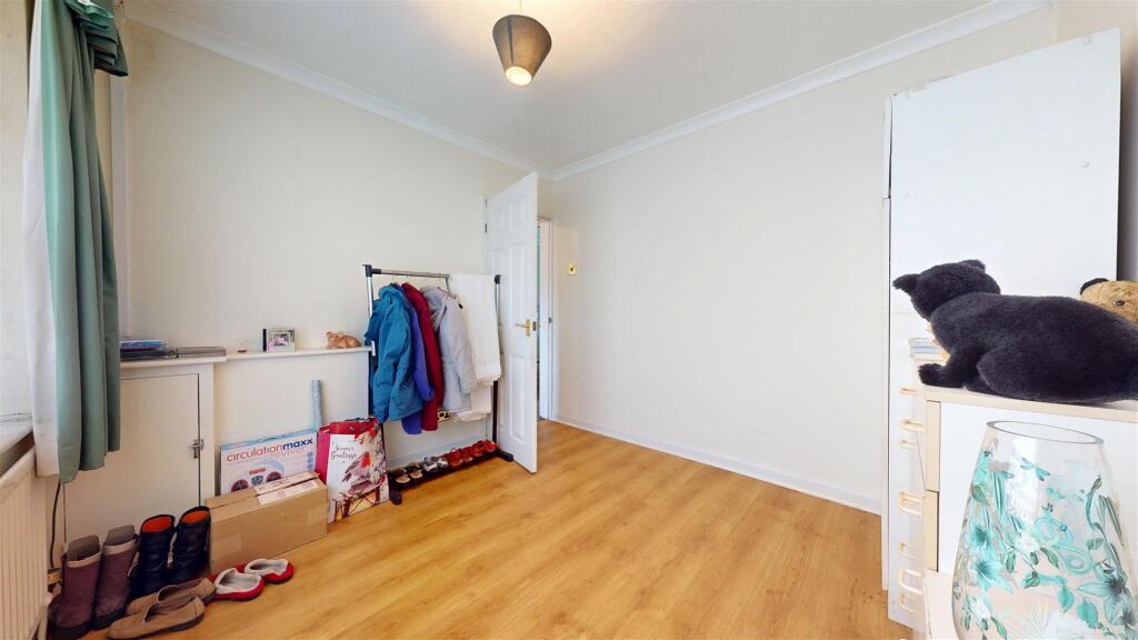 Stuart Crescent Bedroom