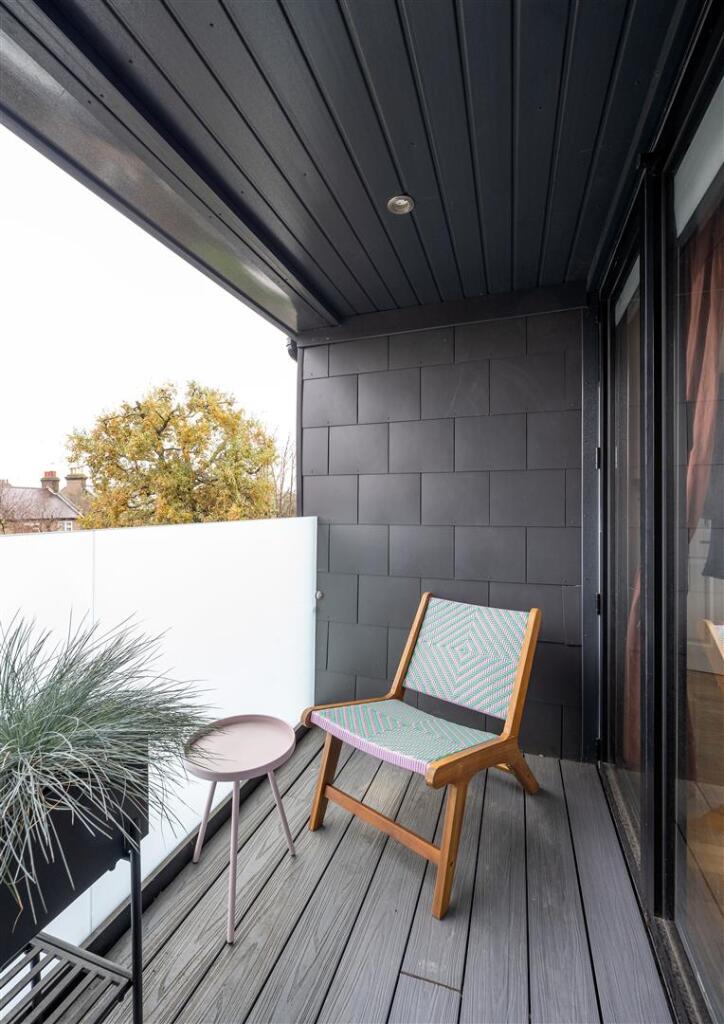 Loft-Bedroom-Balcony.jpg