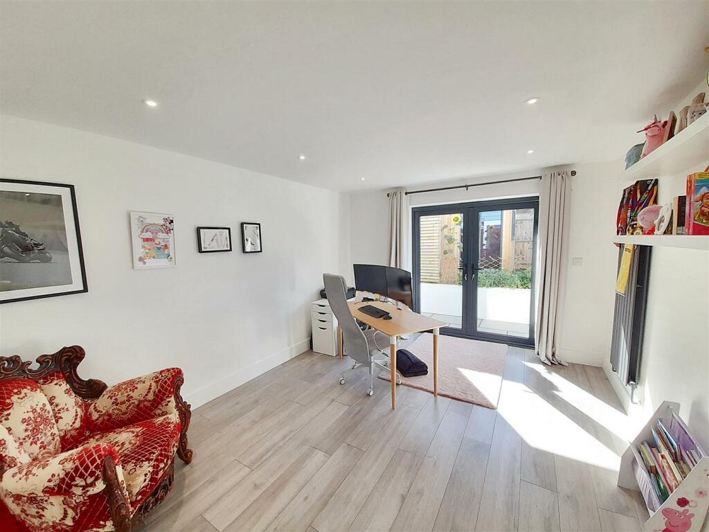 Ground-floor bedroom