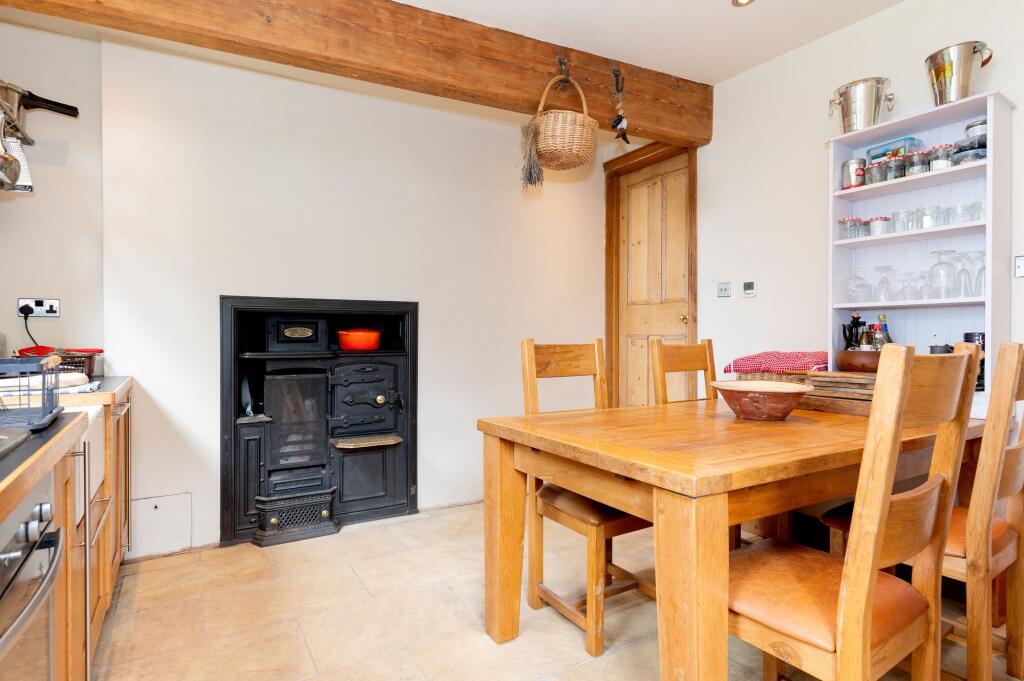RECEPTION ROOMS AND KITCHEN DINING ROOM