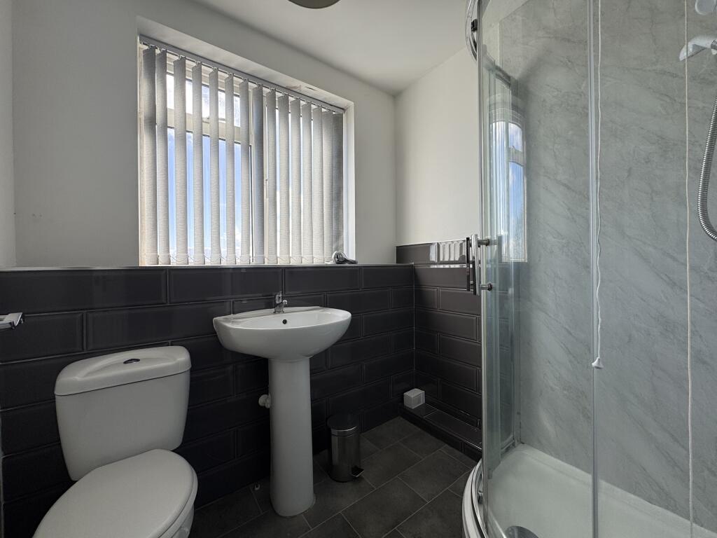 Shower/WC