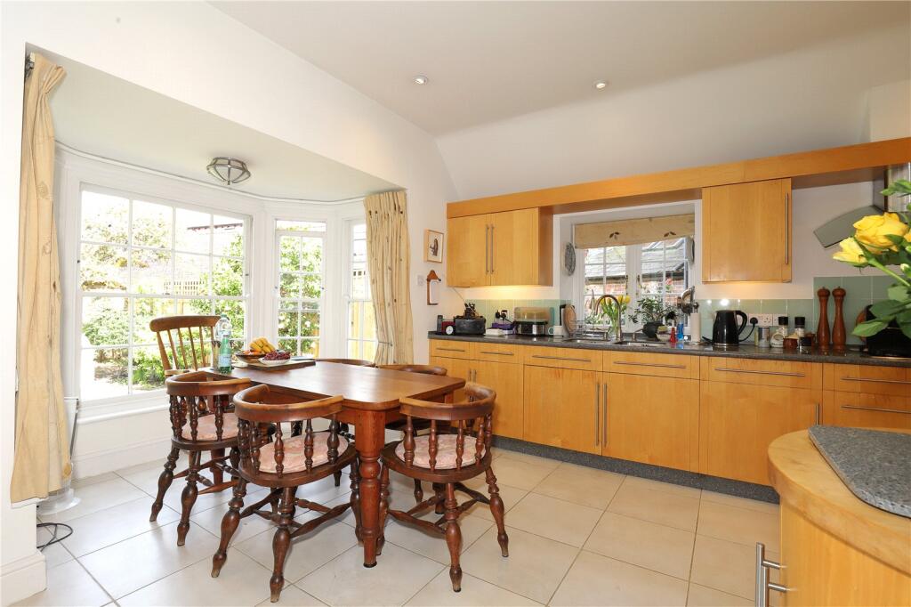 Kitchen/Breakfast