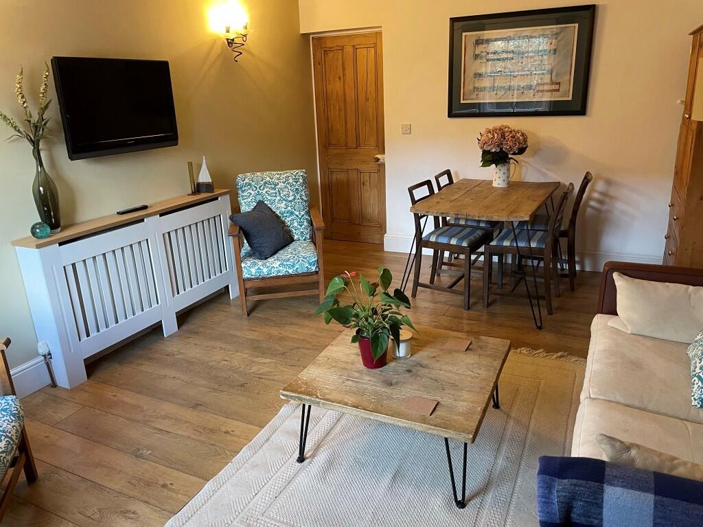 ANNEXE SITTING ROOM