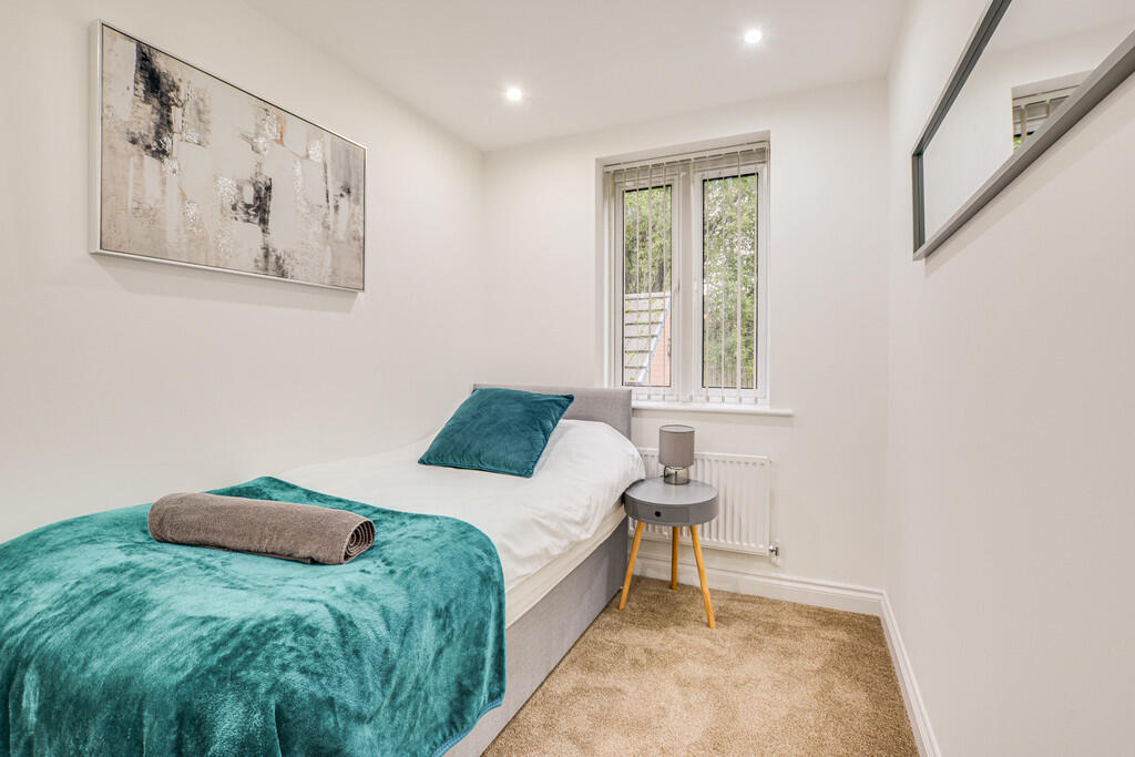 BEDROOM 3
