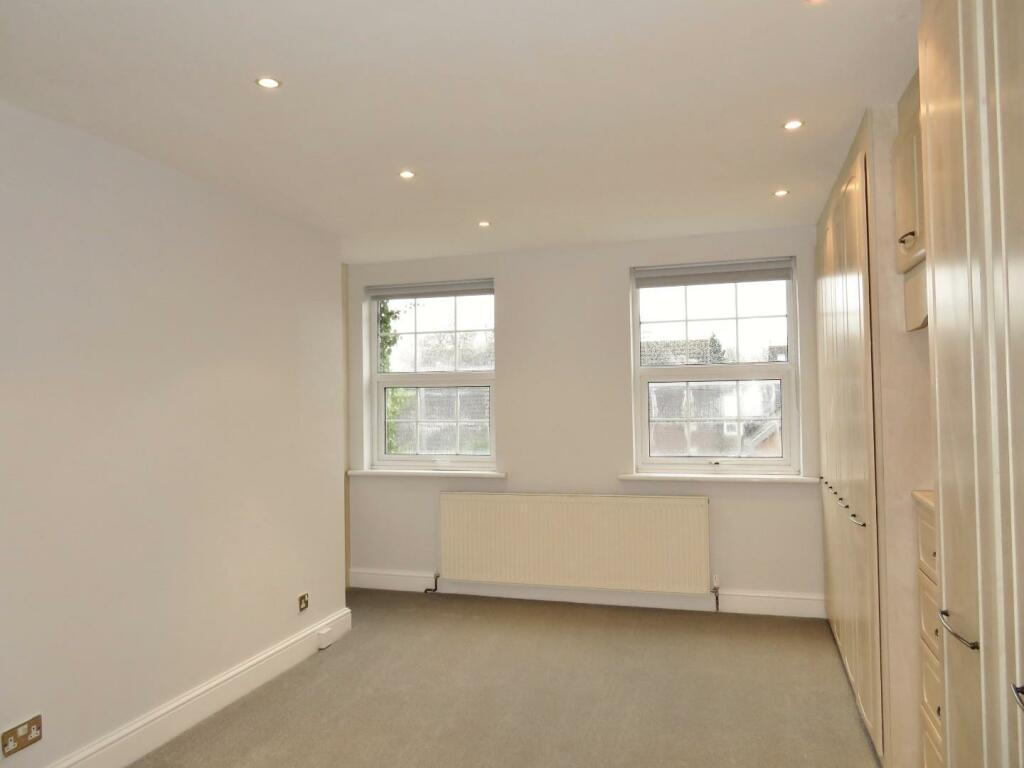 53 Palmerston Road - Main Bedroom.JPG