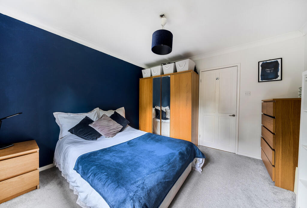 1332459-8-6889f95...