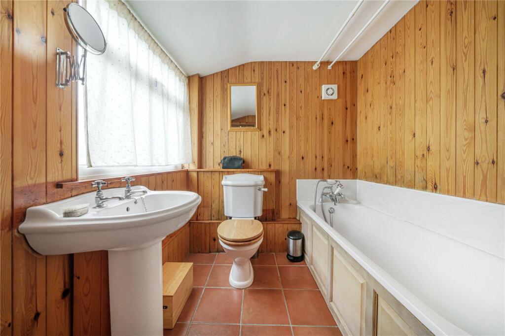 Main Bathroom