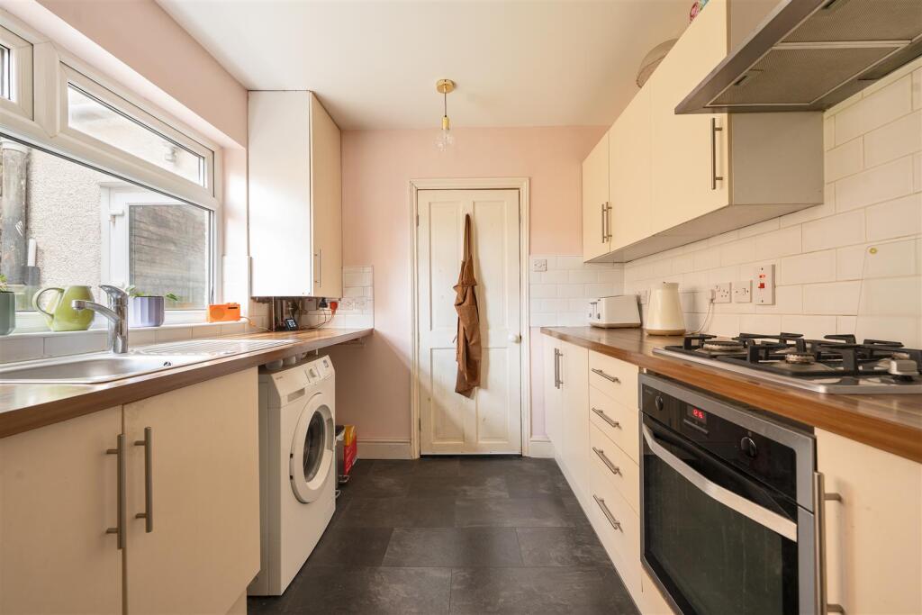 MacDonald Road, E17