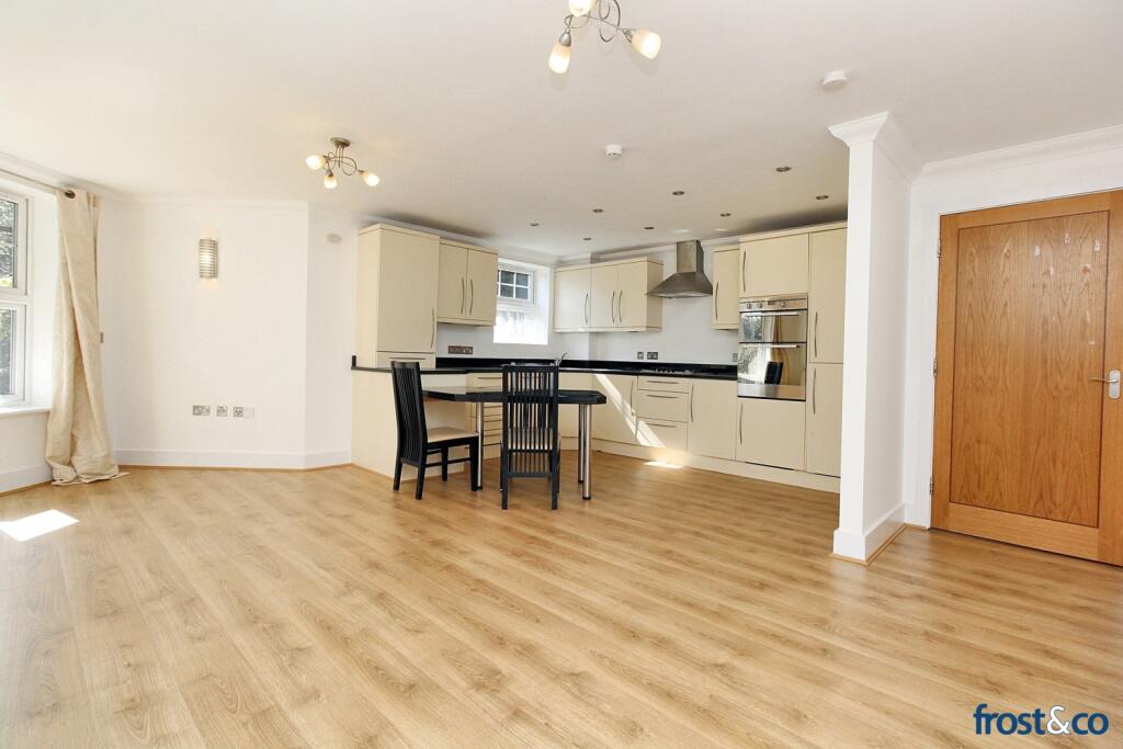 Lounge to Kitchen