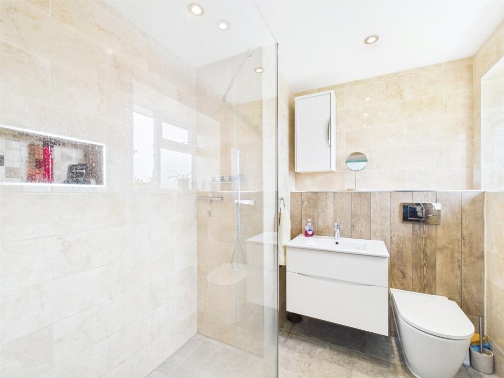 Ensuite