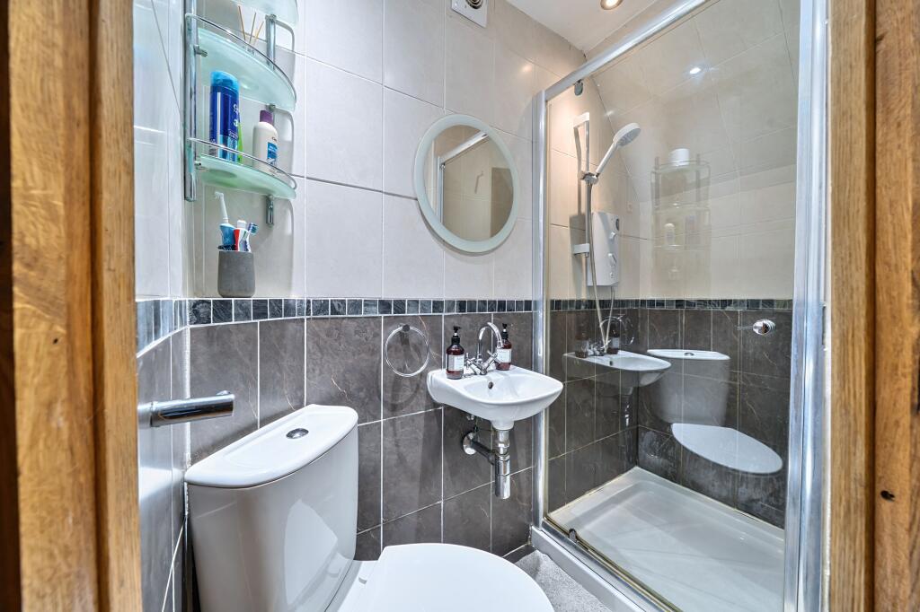 Bedroom One En-suite