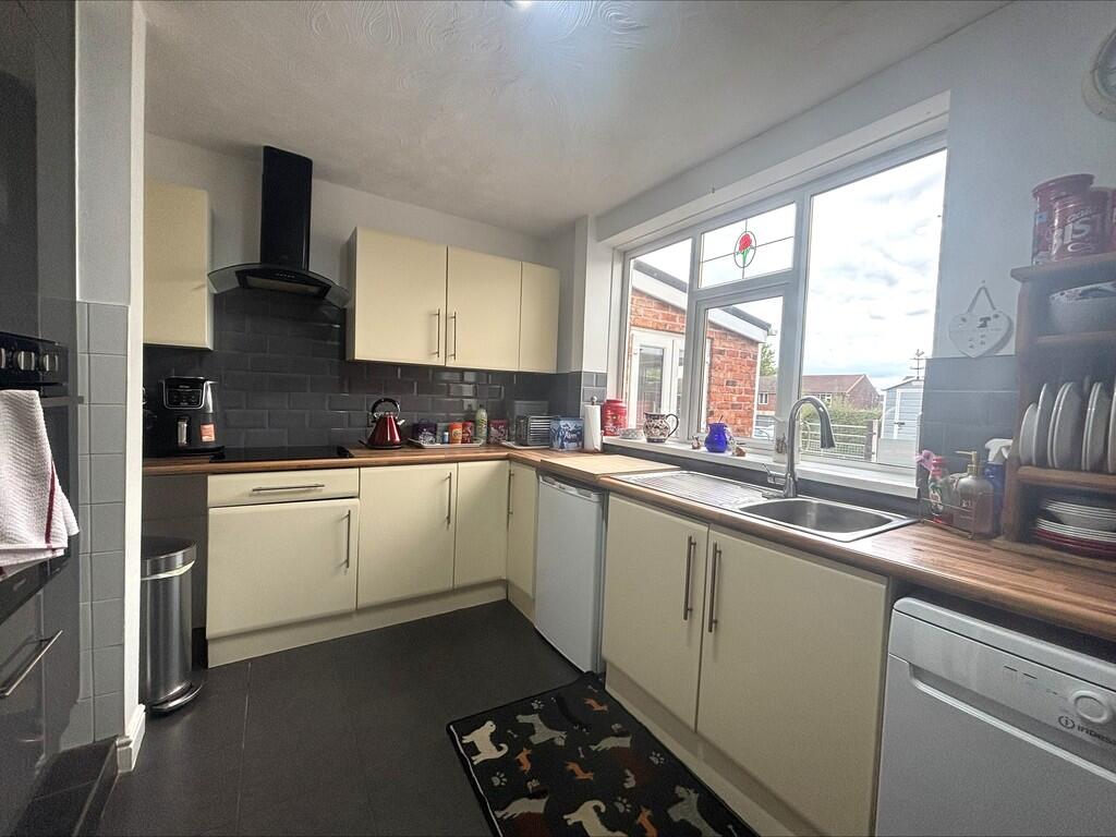 processed-8FD0C74...