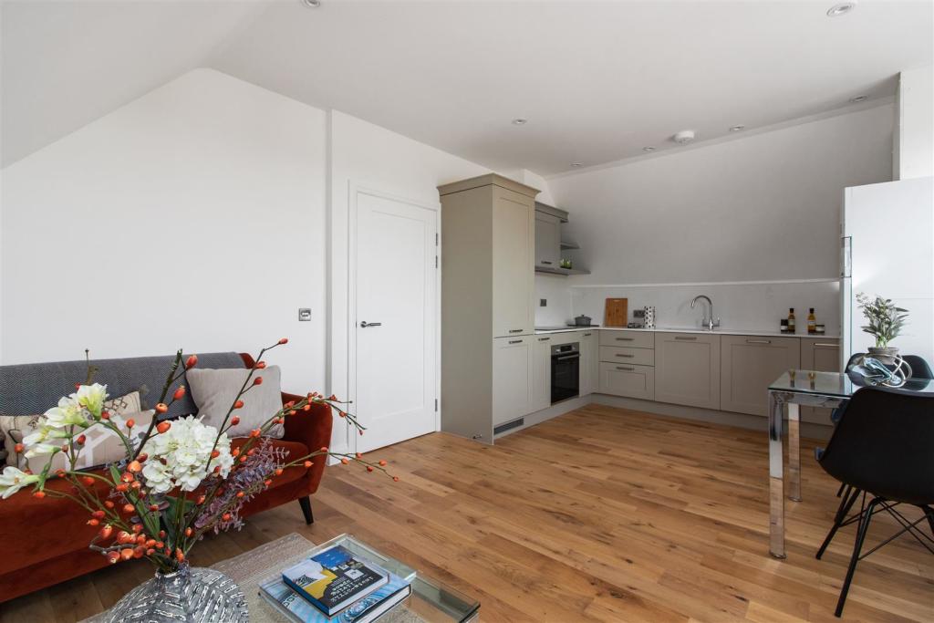 Open Plan Kitchen/Reception Room