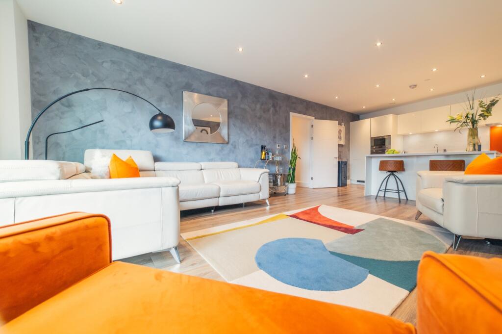 Award-winning Media team on EVERY Listing_5