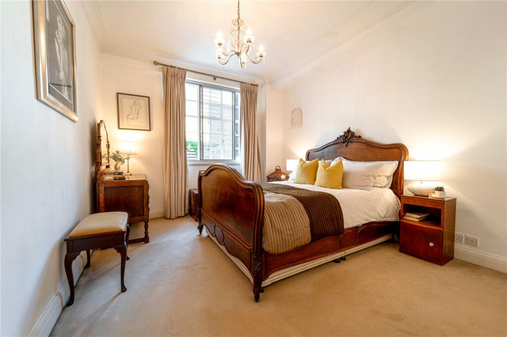 Main Bedroom
