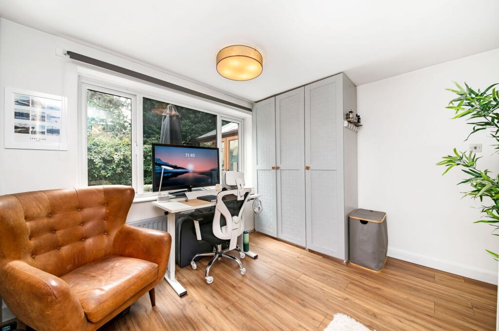 HOME OFFICE / GROUND FLOOR BEDROOM