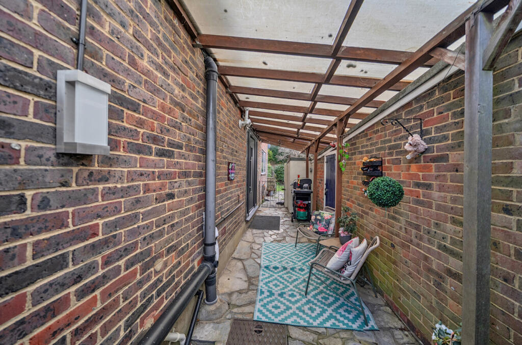 1387099-20-6932b1...