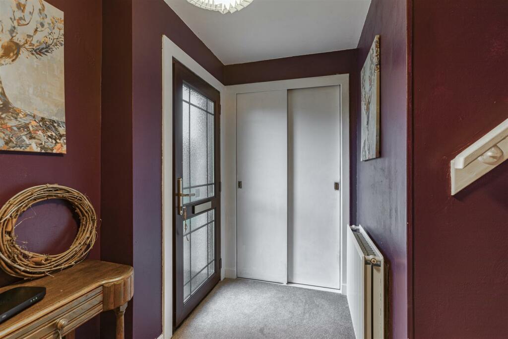 1 Whitefield Avenue Newtown 05.JPG