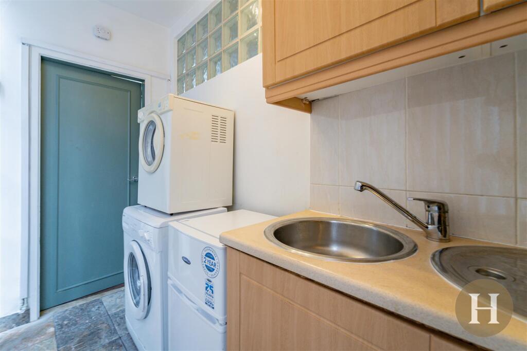 Hadleigh Estate Agents-3.jpg