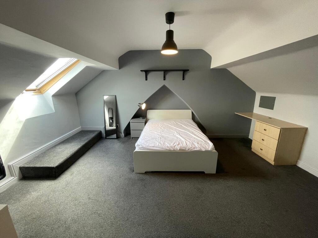 Room 8