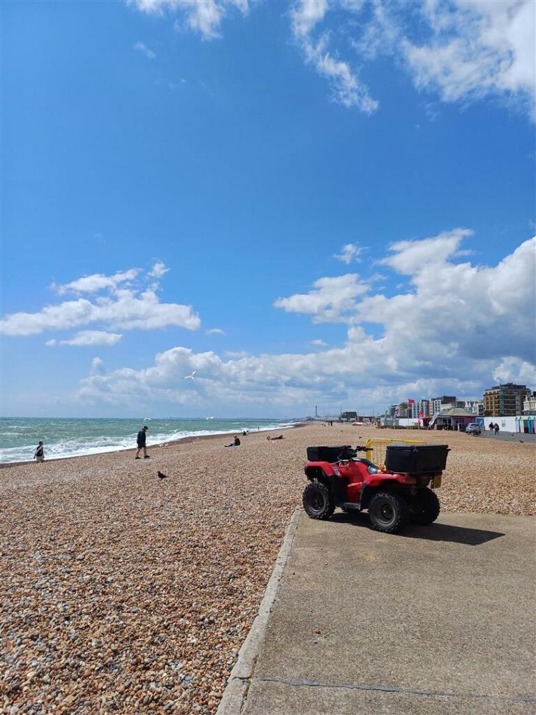 seafront pic 1.jpg