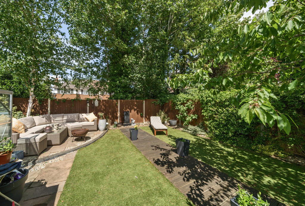 1300957-7-68375cd...