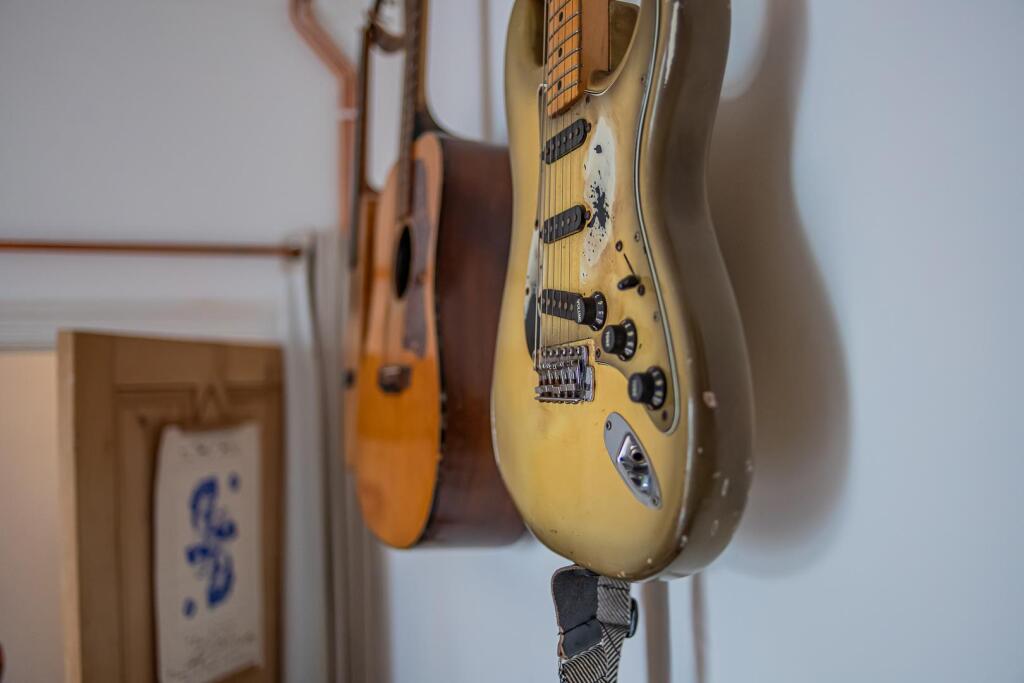 Mackintosh Place 214-25.jpg