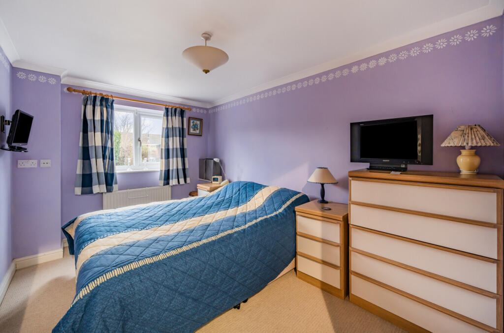 Bedroom Thee