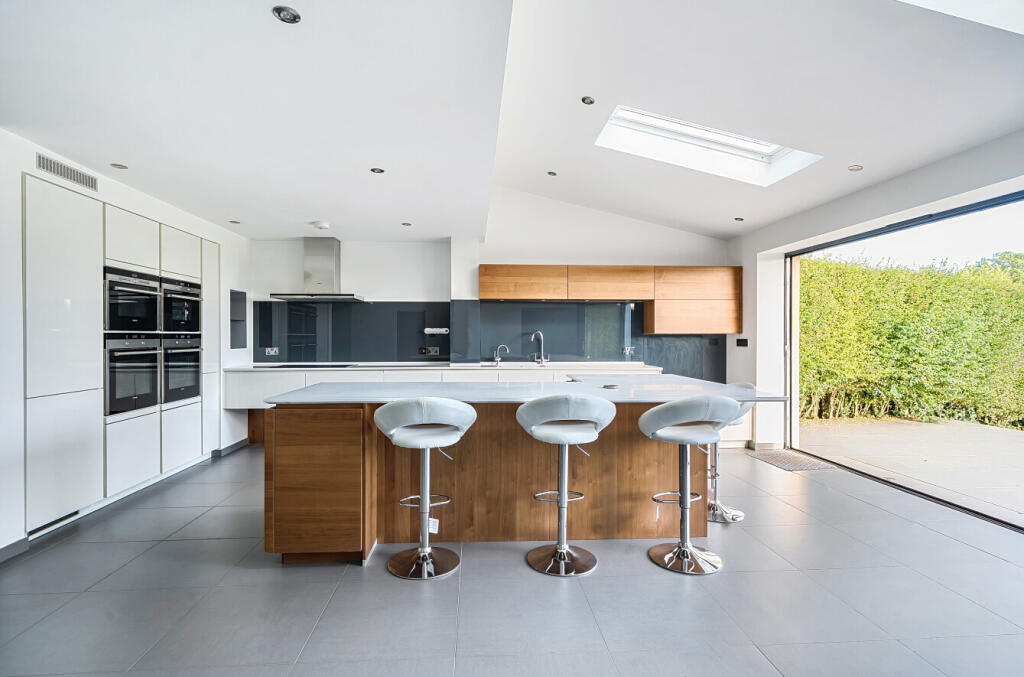 1394157-2-694565c...