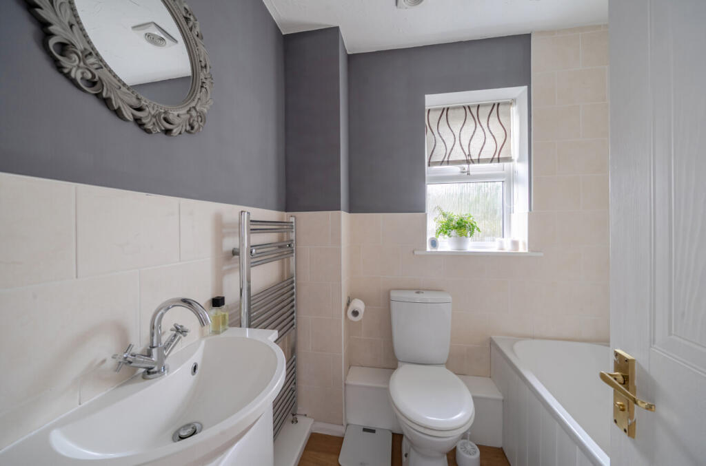 1384751-17-692970...