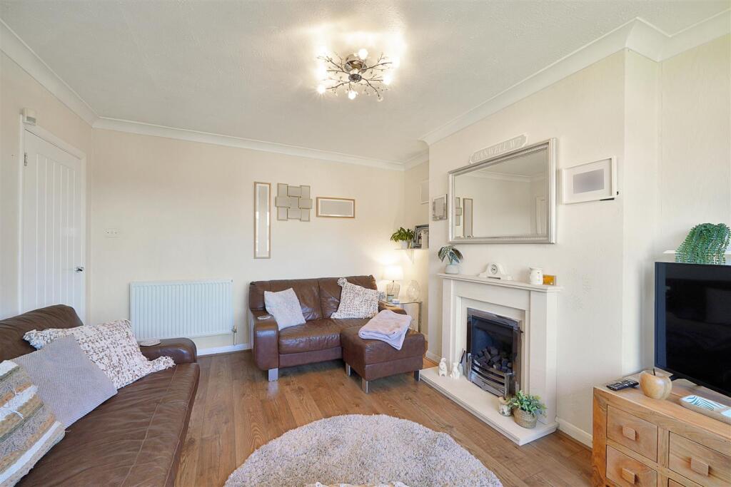 2 Well Close - 3cNDVtPlFgeXiTfX2odt.jpg