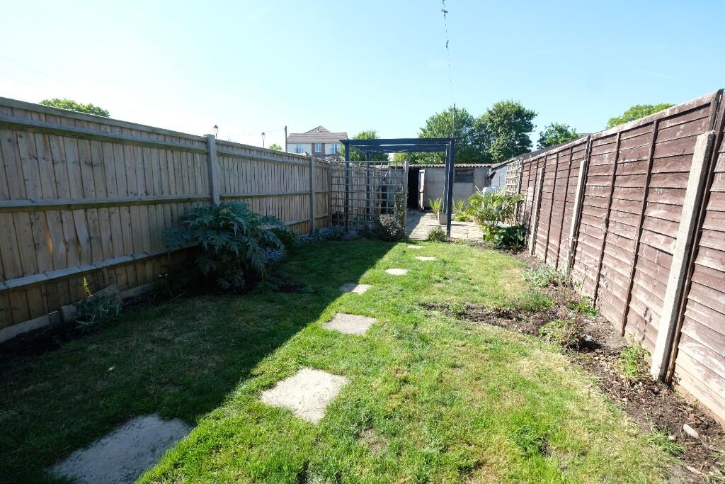 GARDEN 