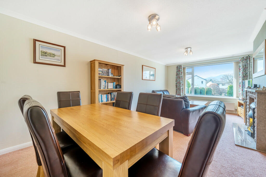 Living / Dining R...