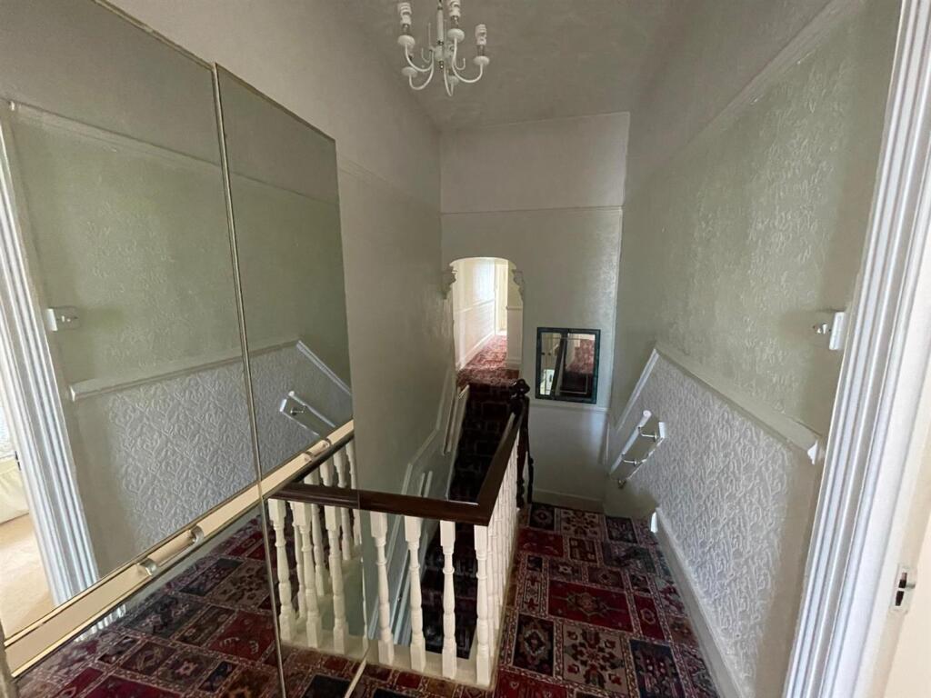 WhatsApp Image 2025-08-26 at 15.04.28_43077beb.jpg