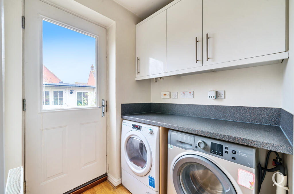 a32c3603-5a57-411...