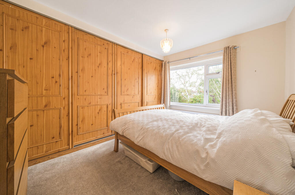 1356302-8-68d27eb...