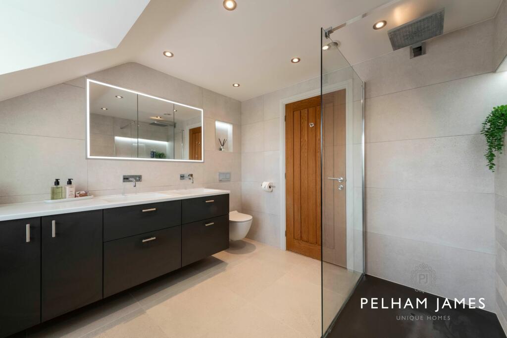 Principal en suite - Laburnum, Barnack